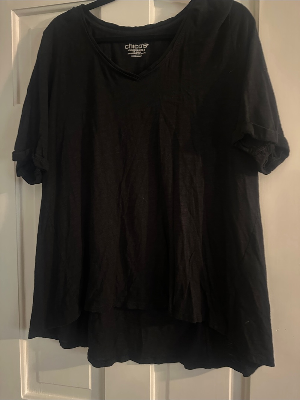 Chico's Black V-Neck Relaxed Short Sleeve Top